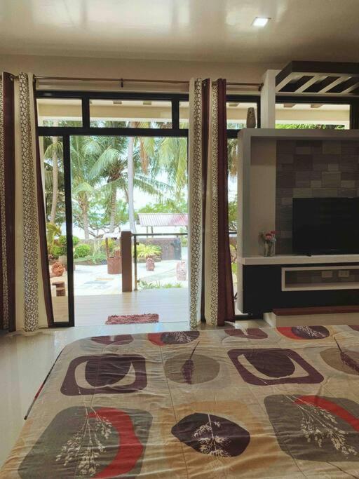 Beach Getaway Studio Villa In Lobo Eksteriør bilde