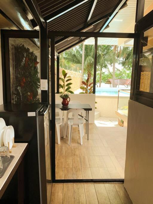 Beach Getaway Studio Villa In Lobo Eksteriør bilde